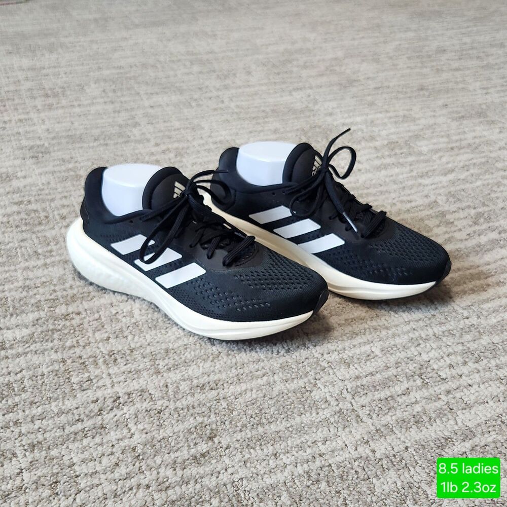 Adidas women's Supernova 2 black white running shoes size 8.5 GW6174